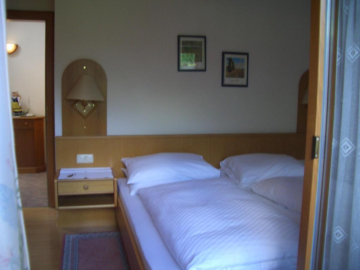 Pension Und Appartement Weinschreiber Раурис Экстерьер фото