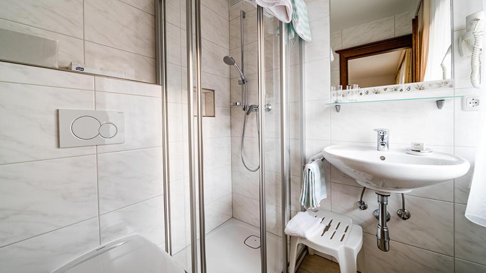Pension Und Appartement Weinschreiber Раурис Экстерьер фото