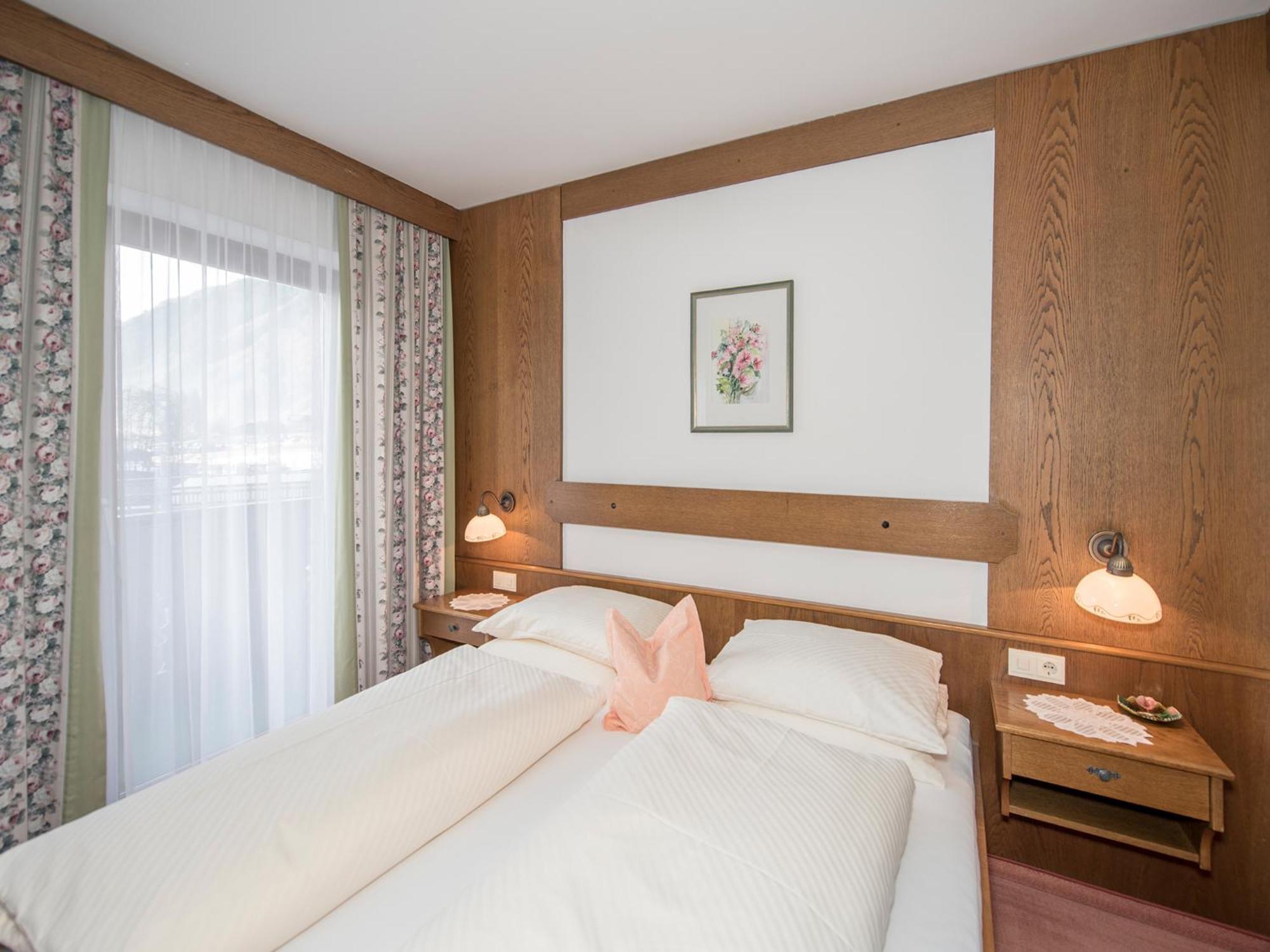 Pension Und Appartement Weinschreiber Раурис Номер фото