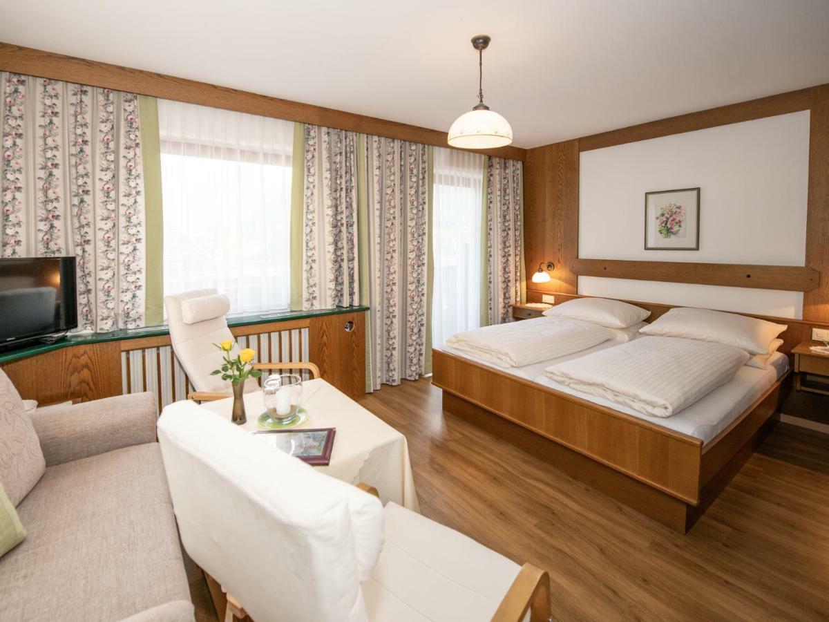 Pension Und Appartement Weinschreiber Раурис Экстерьер фото