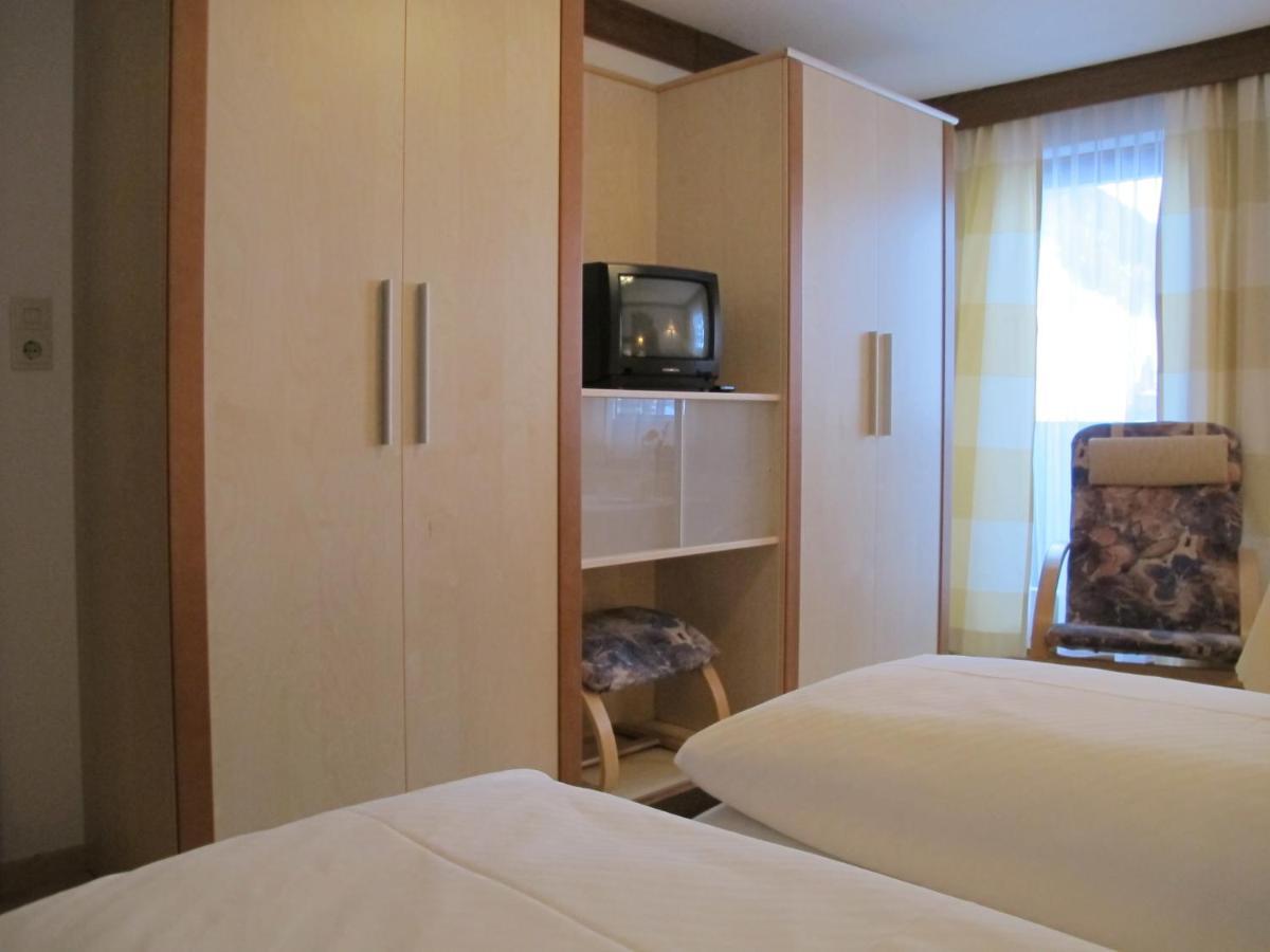 Pension Und Appartement Weinschreiber Раурис Экстерьер фото