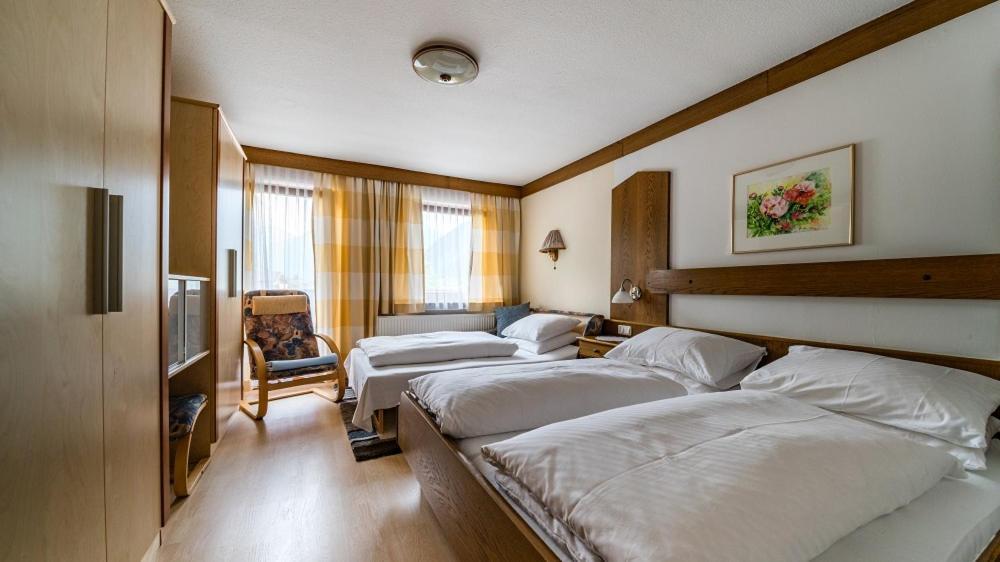 Pension Und Appartement Weinschreiber Раурис Экстерьер фото